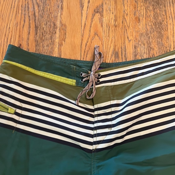 Patagonia board shorts - Picture 3 of 9